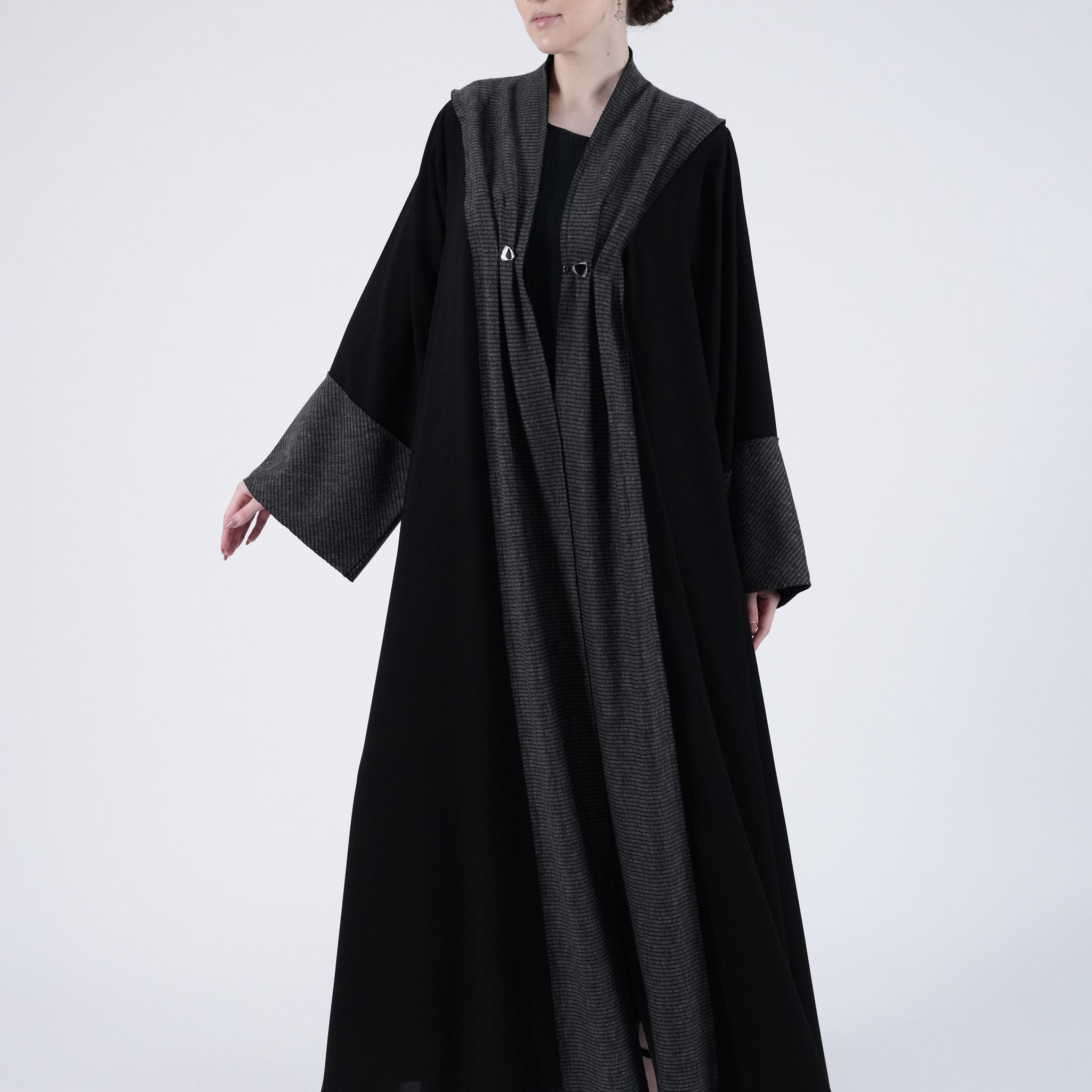 ELEGANT ABAYA