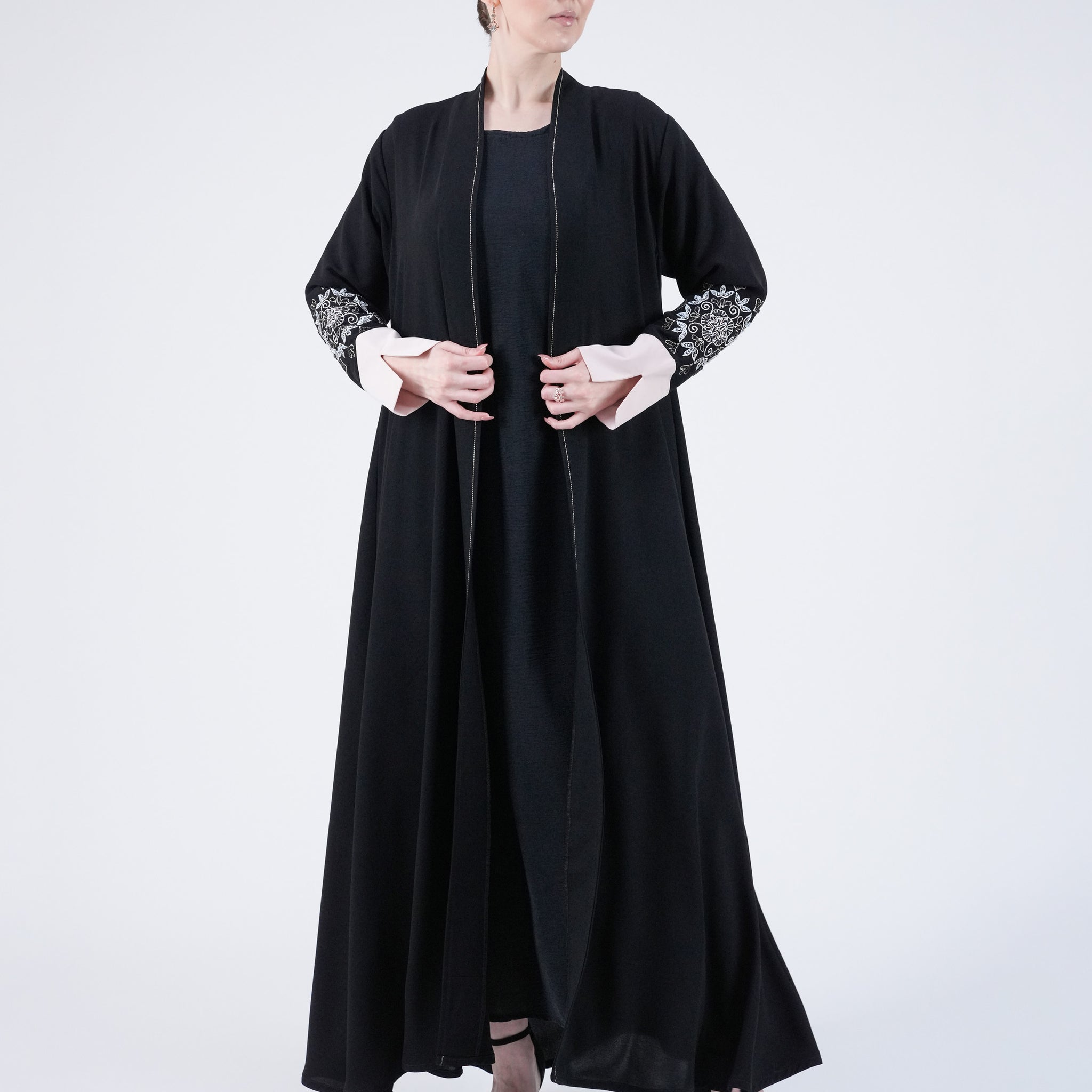 ELEGANT ABAYA