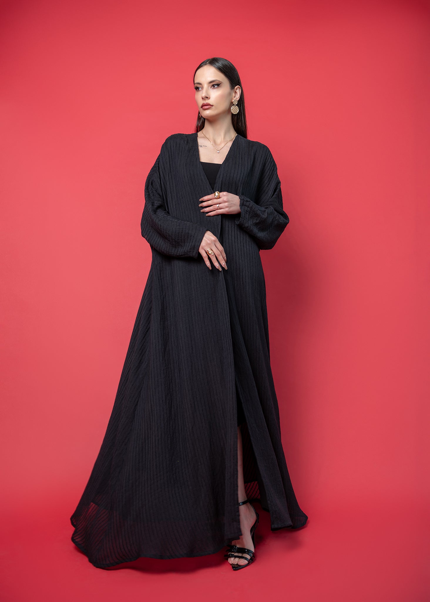 ELEGANT ABAYA