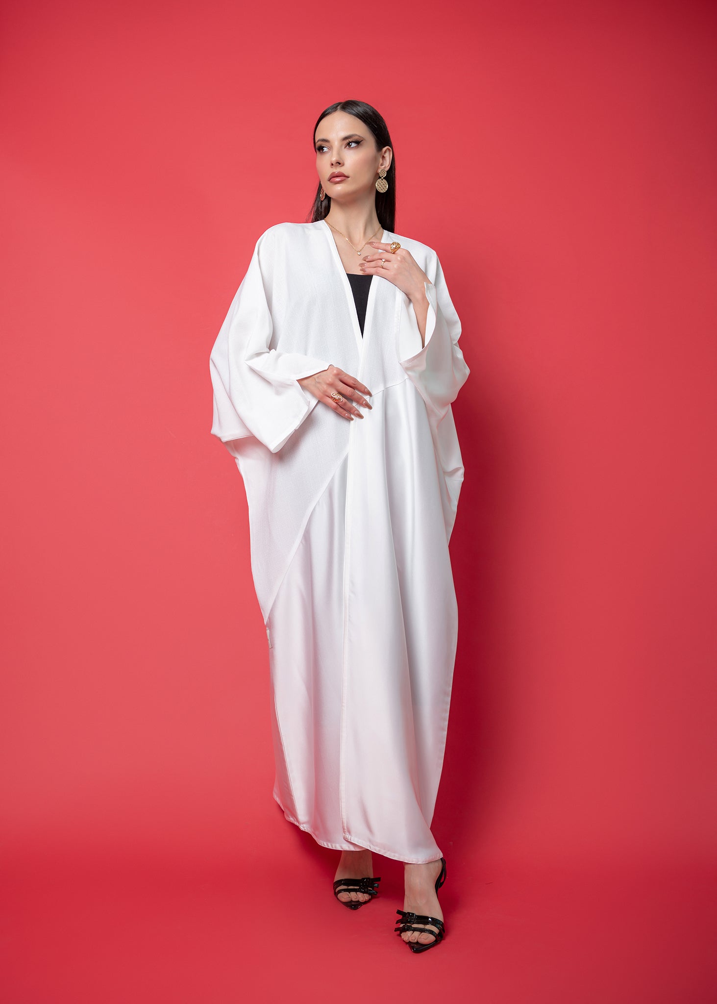 ELEGANT ABAYA