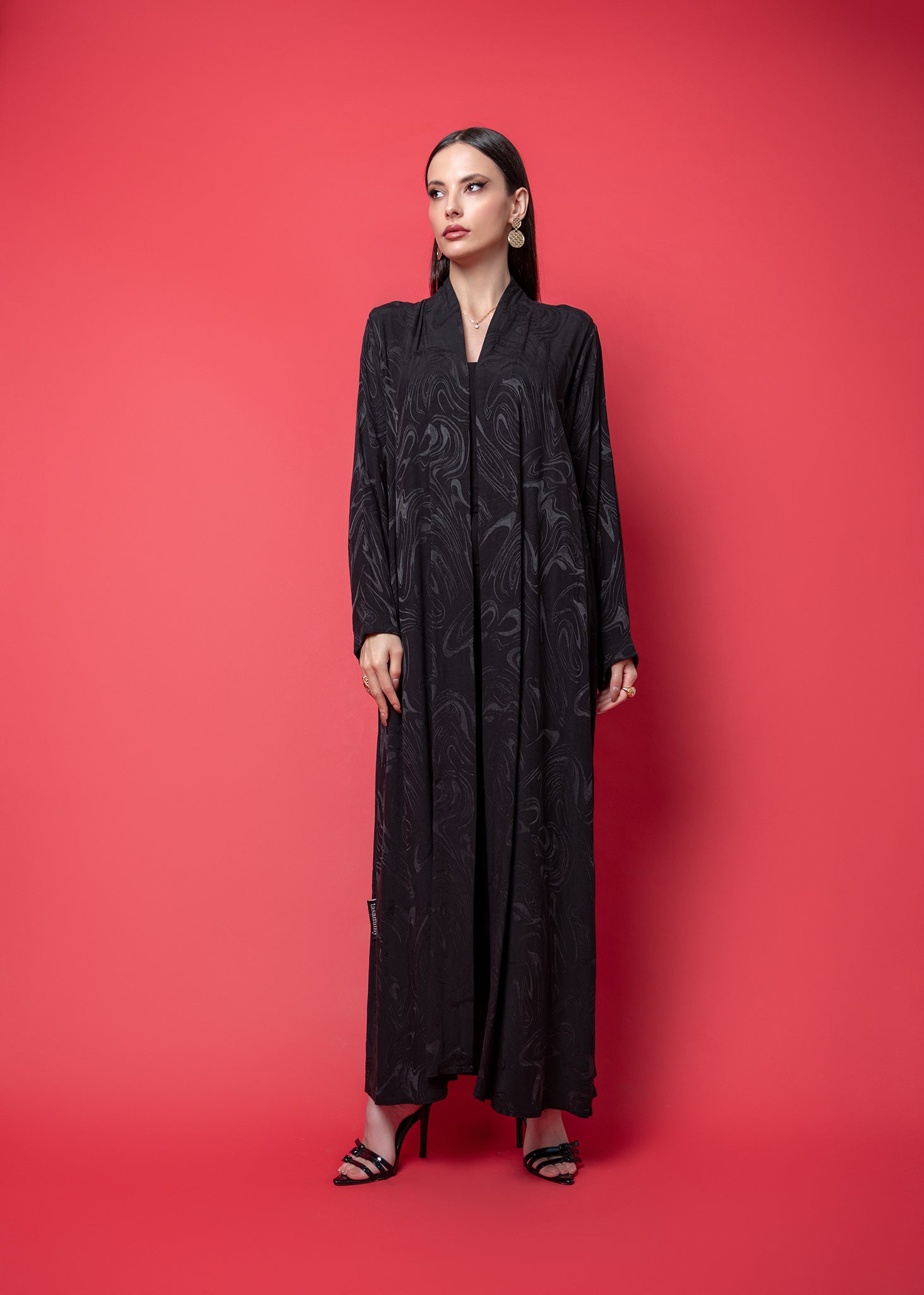 ELEGANT ABAYA