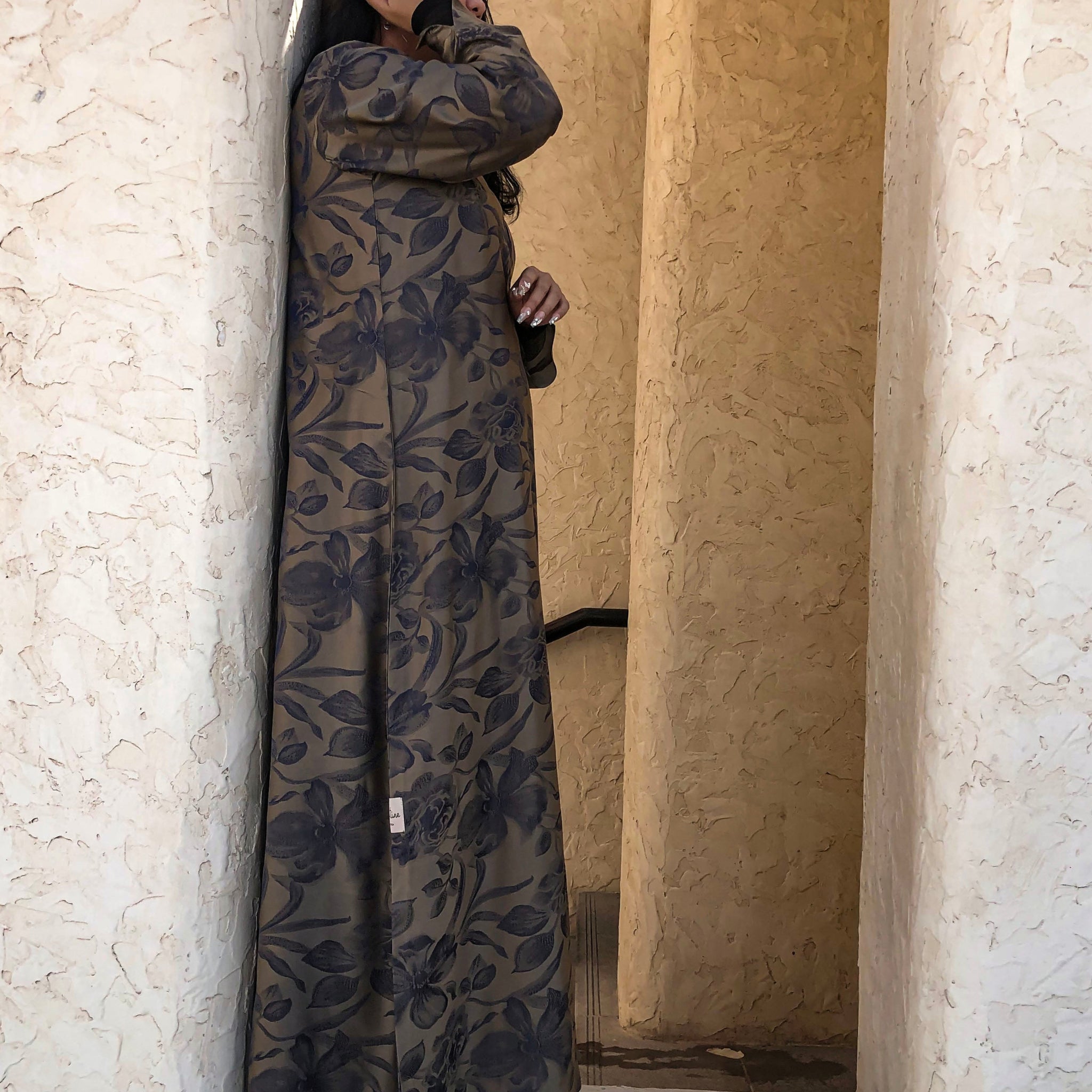 عباية سوداء