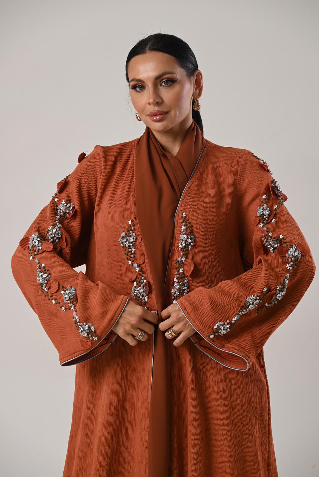 ELEGANT ABAYA