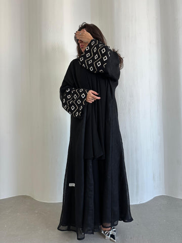 LINEN BISHT