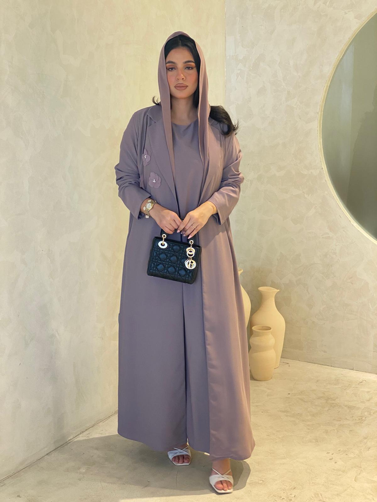 ELEGANT ABAYA