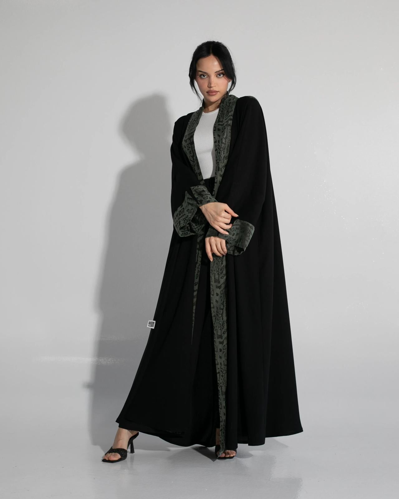 ELEGANT ABAYA