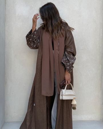 LINEN BISHT ABAYA