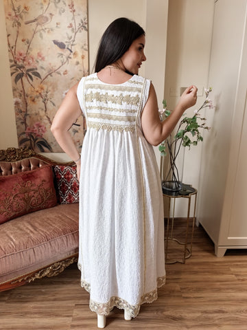 ELEGANT DRESS